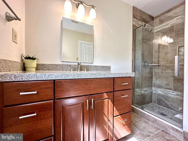 760 PARMENTIER RD, Warminster, PA 18974