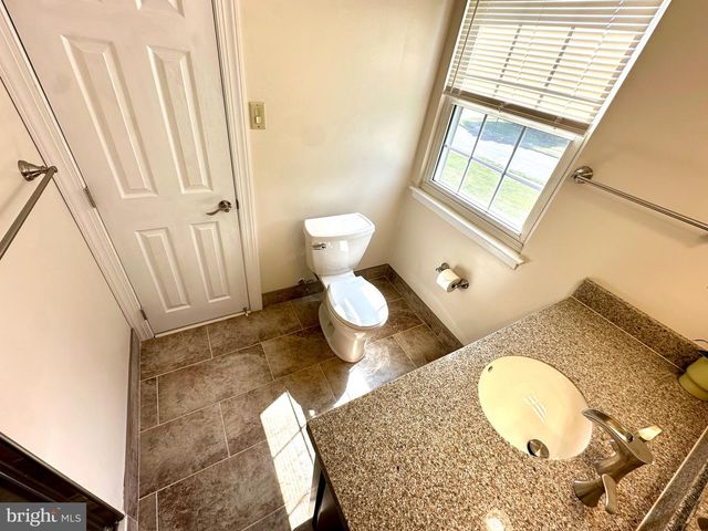 760 PARMENTIER RD, Warminster, PA 18974