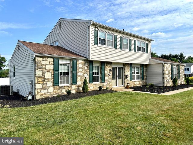 760 PARMENTIER RD, Warminster, PA 18974