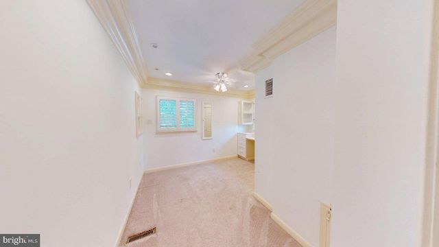 4145 21ST RD N, Arlington, VA 22207