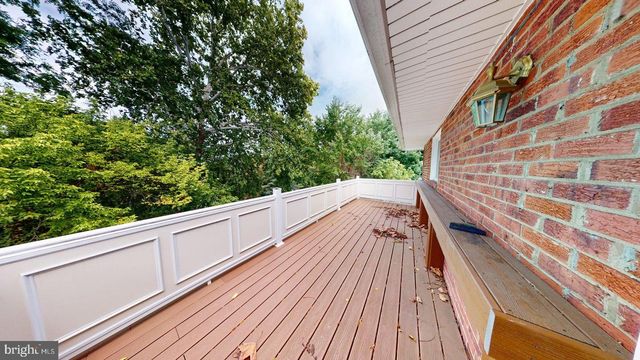 4145 21ST RD N, Arlington, VA 22207