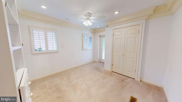4145 21ST RD N, Arlington, VA 22207