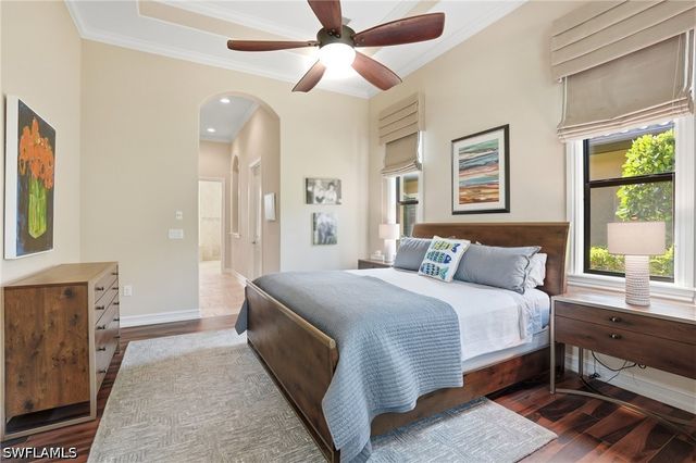 6453 Costa CIR, Naples, FL 34113