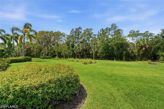 6453 Costa CIR, Naples, FL 34113