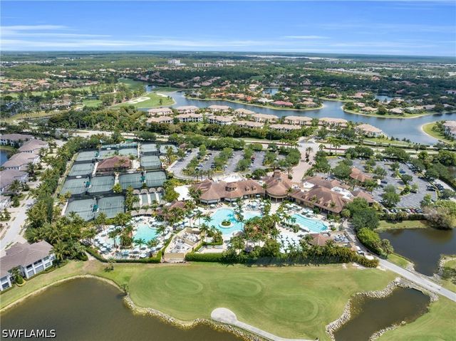 6453 Costa CIR, Naples, FL 34113