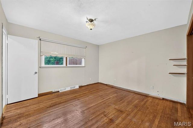290 Highway Jj, Elsberry, MO 63343
