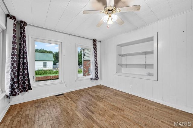 290 Highway Jj, Elsberry, MO 63343