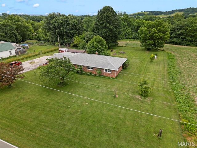 290 Highway Jj, Elsberry, MO 63343