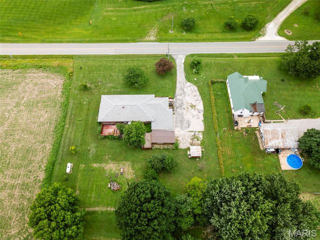 290 Highway Jj, Elsberry, MO 63343