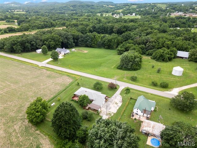 290 Highway Jj, Elsberry, MO 63343