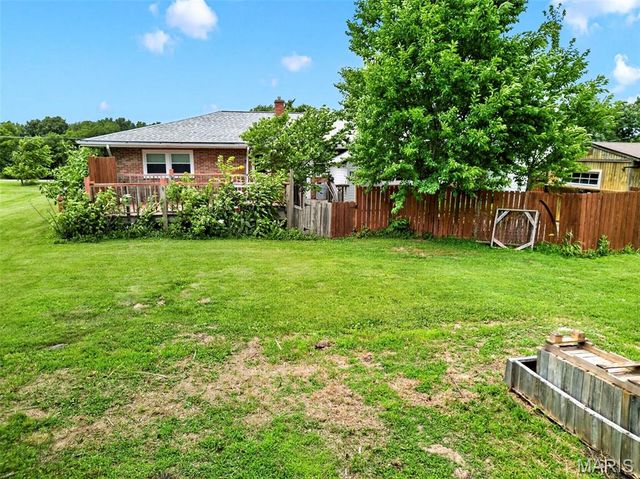 290 Highway Jj, Elsberry, MO 63343