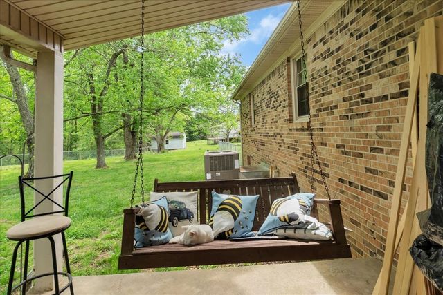 283 Pine Grove Rd, Smithville, TN 37166