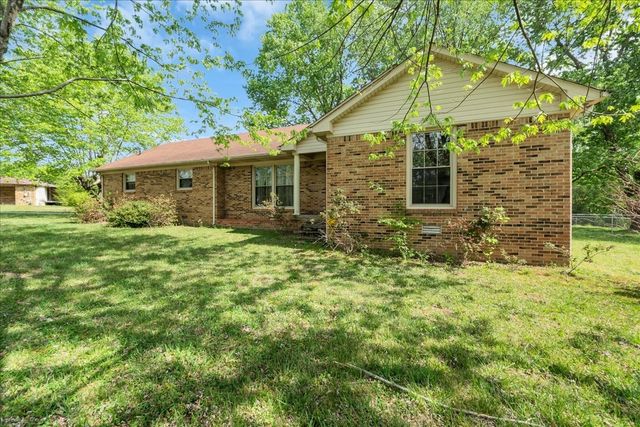 283 Pine Grove Rd, Smithville, TN 37166