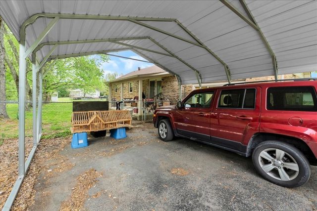 283 Pine Grove Rd, Smithville, TN 37166
