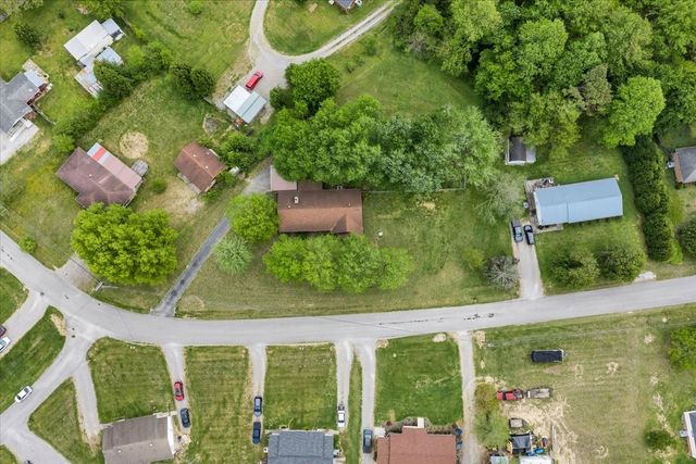 283 Pine Grove Rd, Smithville, TN 37166