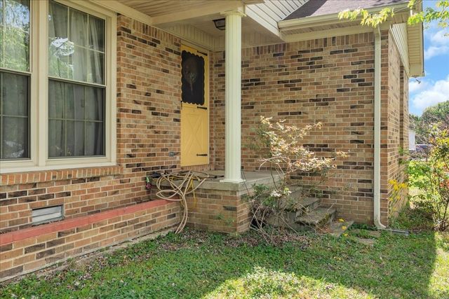 283 Pine Grove Rd, Smithville, TN 37166