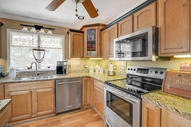 211 Blueberry Hill Road NW, Cleveland, TN 37312