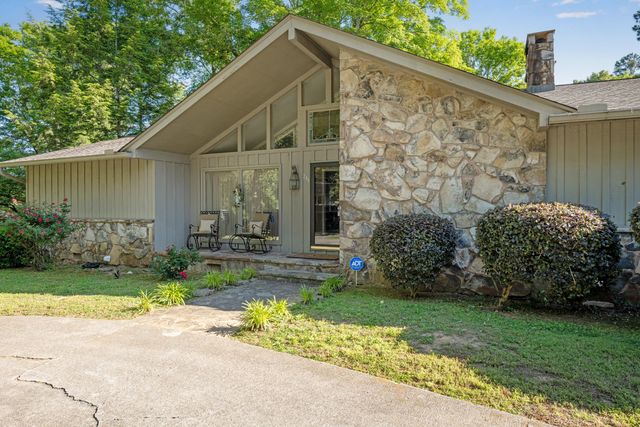 211 Blueberry Hill Road NW, Cleveland, TN 37312