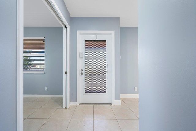 1740 NW 19th Terrace 204, Delray Beach, FL 33445