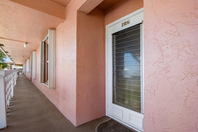 1740 NW 19th Terrace 204, Delray Beach, FL 33445