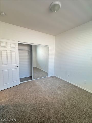 10404 Bays Mountain Avenue, Las Vegas, NV 89166