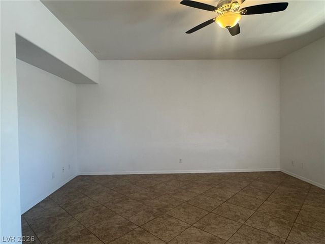 10404 Bays Mountain Avenue, Las Vegas, NV 89166
