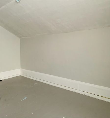 328 4th Street, Manistee, MI 49660