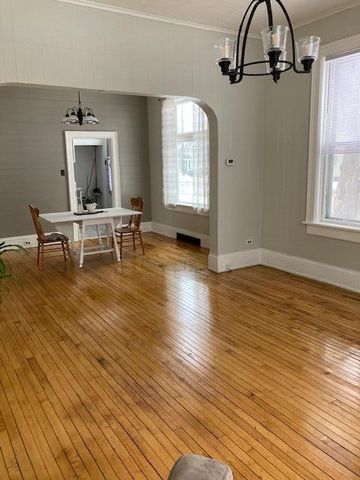 328 4th Street, Manistee, MI 49660