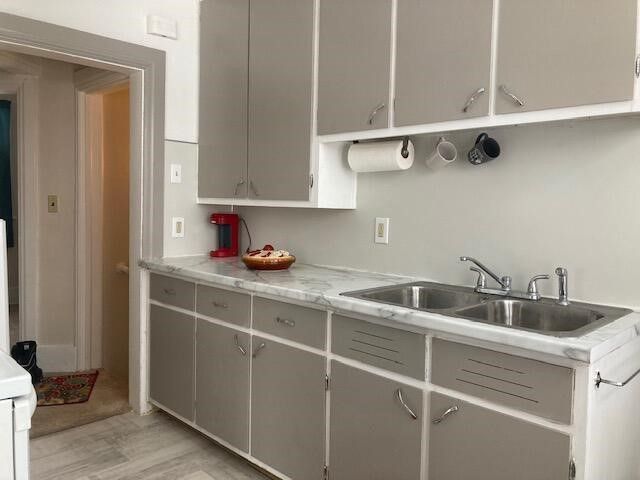 328 4th Street, Manistee, MI 49660