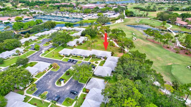 526 Club Drive, Palm Beach Gardens, FL 33418