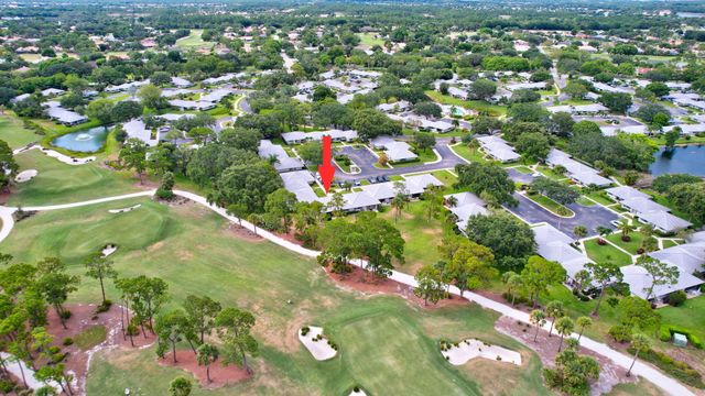 526 Club Drive, Palm Beach Gardens, FL 33418