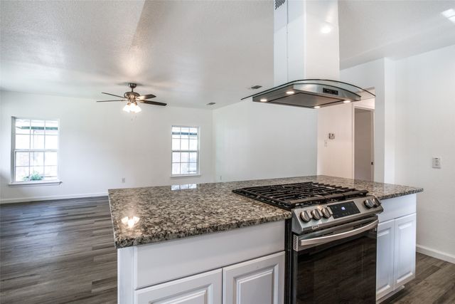 3564 Virginia Boulevard, Dallas, TX 75211