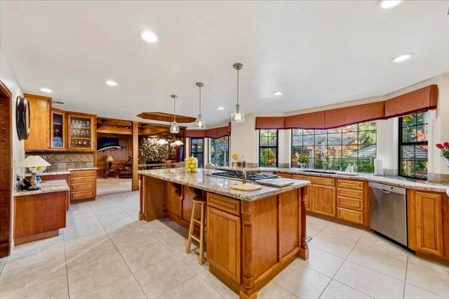 7500 Shelborne Dr, Granite Bay, CA 95746