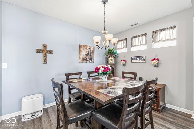 8595 Harlekin Court, Avon, IN 46123