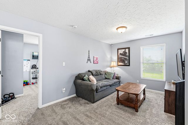 8595 Harlekin Court, Avon, IN 46123