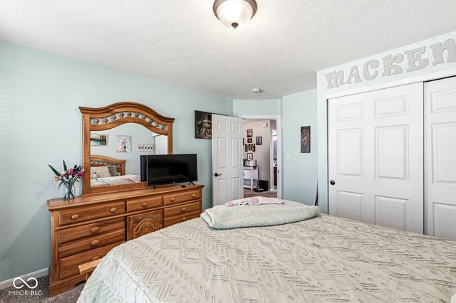 8595 Harlekin Court, Avon, IN 46123
