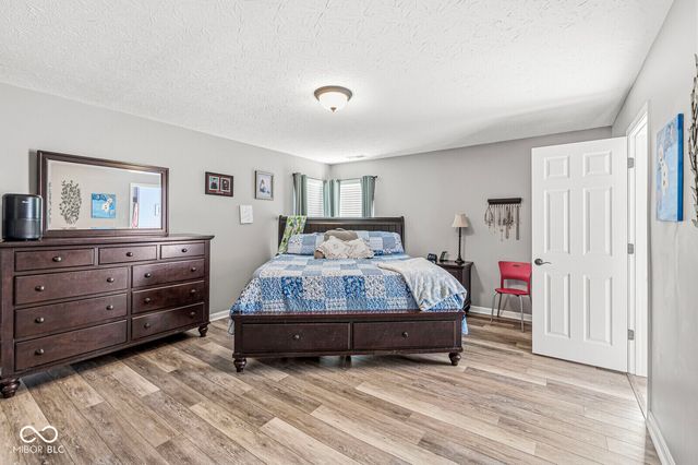8595 Harlekin Court, Avon, IN 46123
