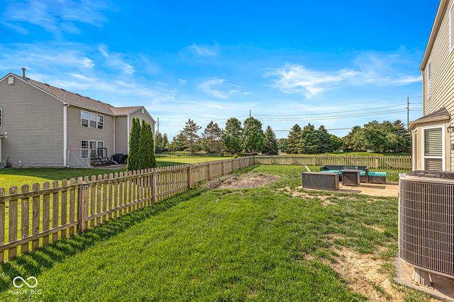 8595 Harlekin Court, Avon, IN 46123