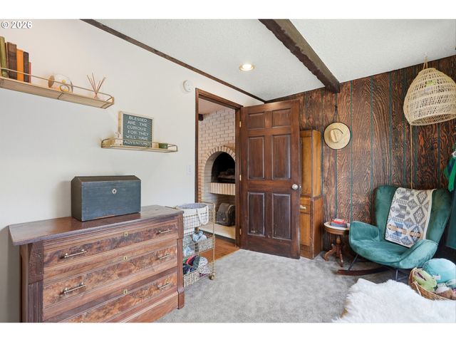 20340 BEAVERCREEK Rd, Oregon City, OR 97045