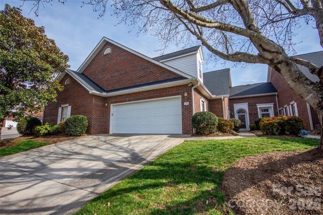 1365 Royalty Circle, Statesville, NC 28625