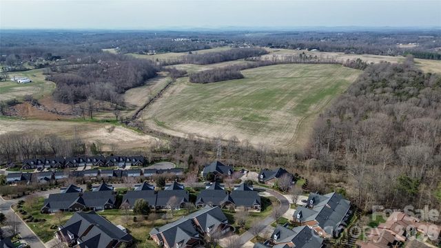 1365 Royalty Circle, Statesville, NC 28625