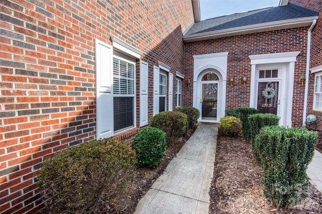 1365 Royalty Circle, Statesville, NC 28625