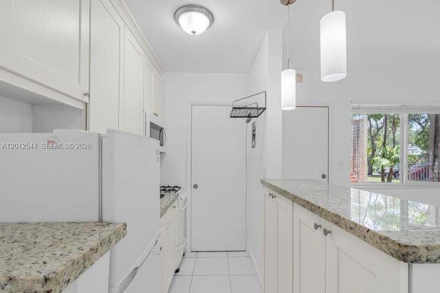 6330 SW 79th Street 2, South Miami, FL 33143