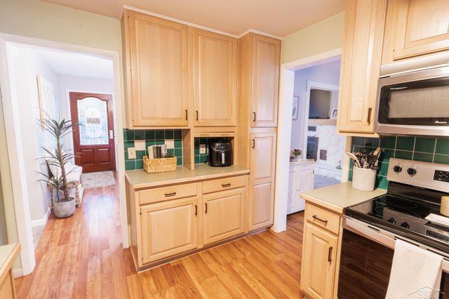 3235 Oakland Drive, Clare, MI 48617