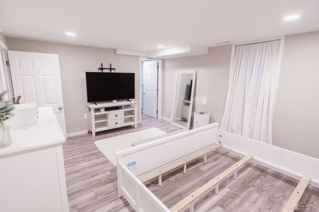 3235 Oakland Drive, Clare, MI 48617