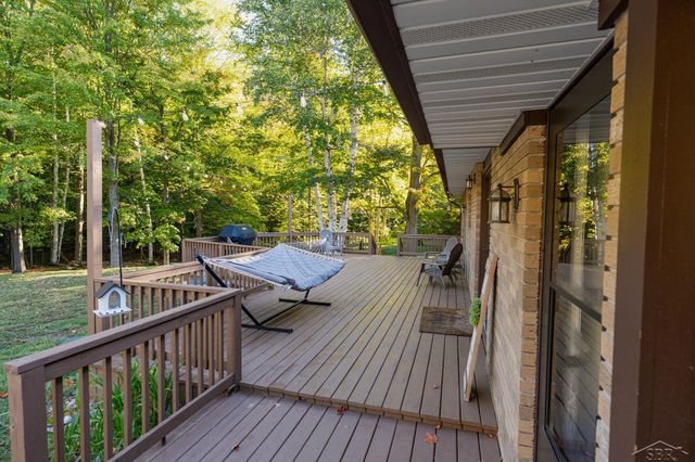 3235 Oakland Drive, Clare, MI 48617