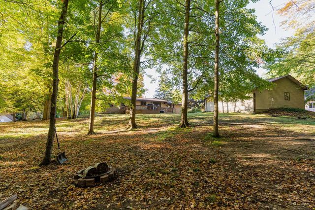 3235 Oakland Drive, Clare, MI 48617