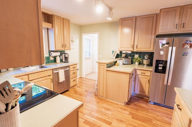 3235 Oakland Drive, Clare, MI 48617