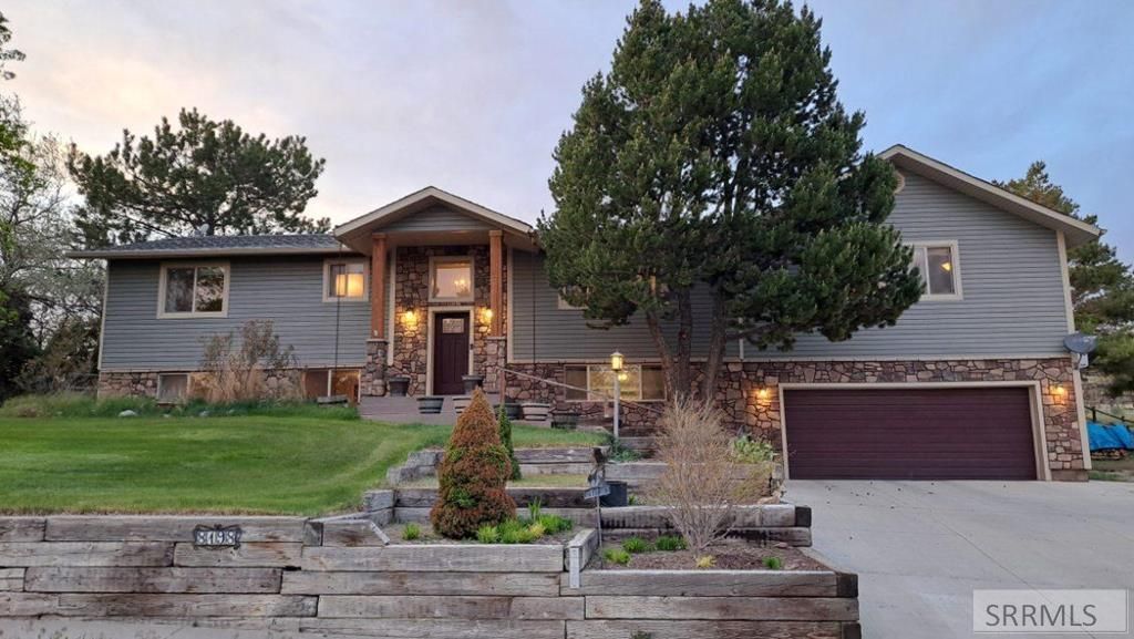 Image 3 of property listing at 8198 W Providence Lane, Pocatello, ID 83201
