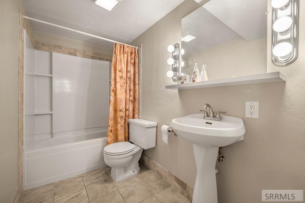 Image 31 of property listing at 8198 W Providence Lane, Pocatello, ID 83201